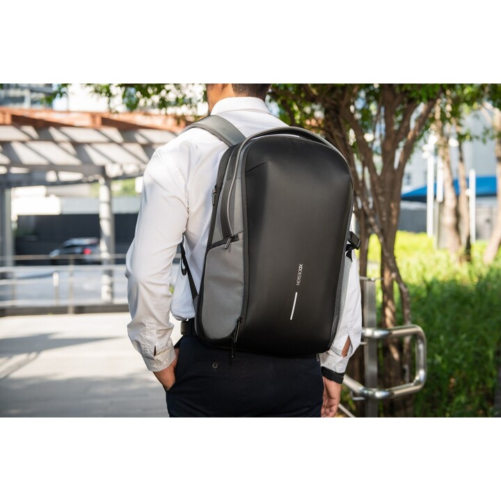 XD DESIGN BACKPACK BIZZ BACKPACK GRIS P/N: P705.932