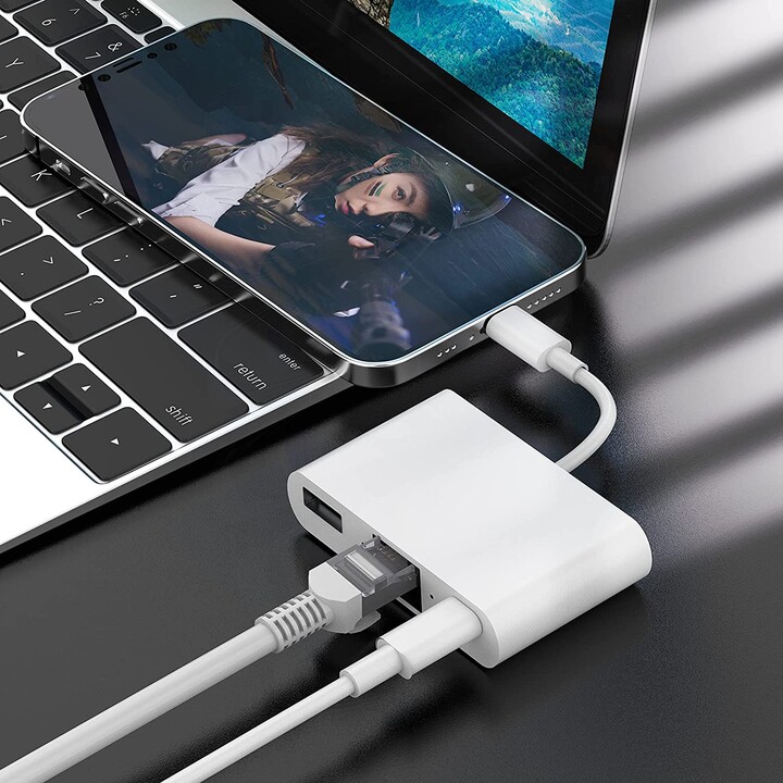 ADATTATORE MICROCONNECT LIGHTNING MASCHIO / RJ45 FEMMINA + LIGHTNING FEMMINA + USB BIANCO