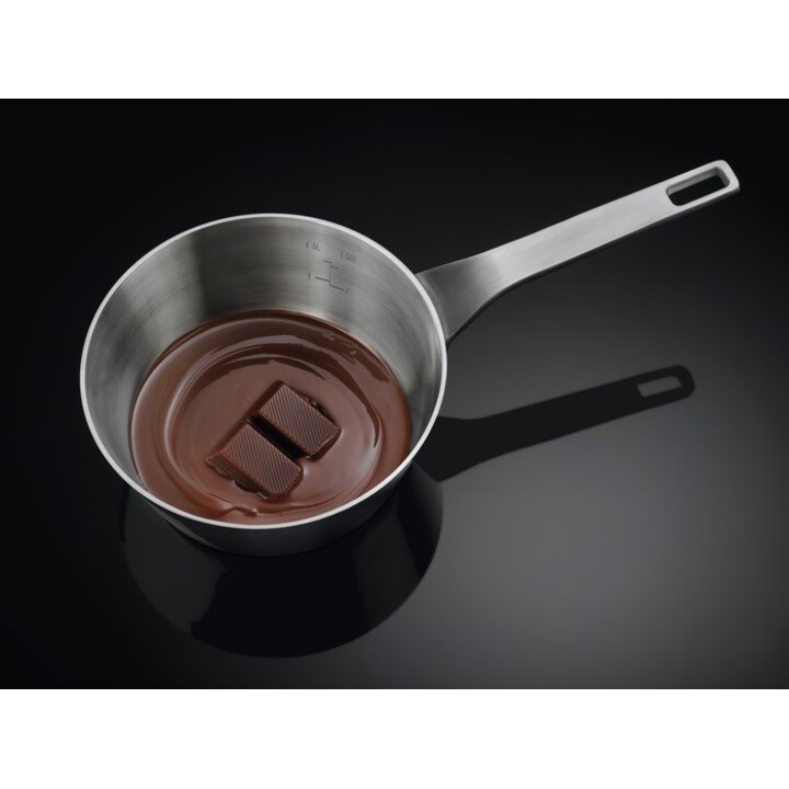 Fogão de indução de gás misto Electrolux 2 zonas 60 cm preto