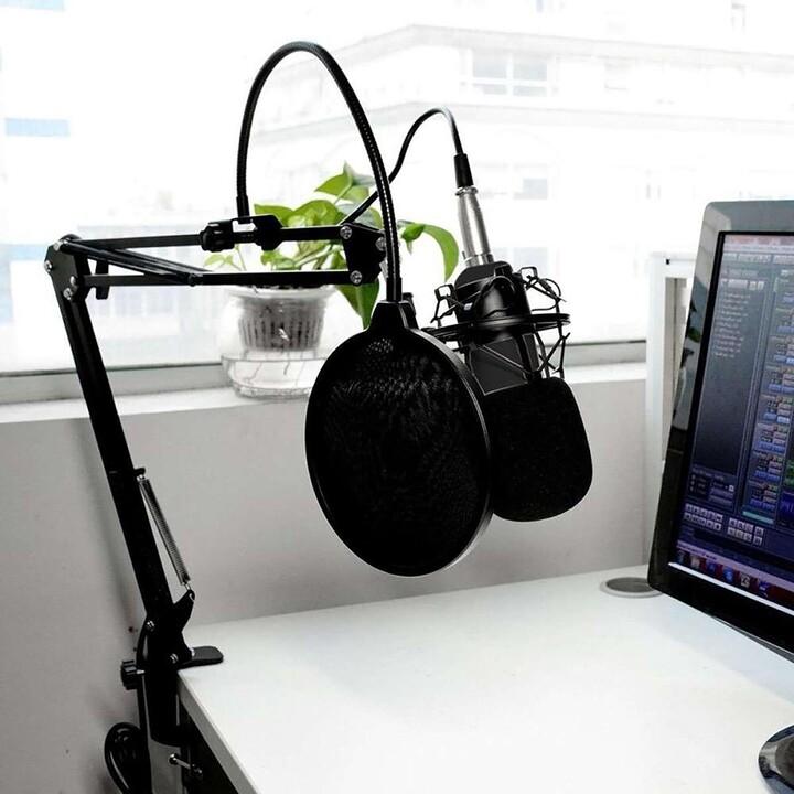 STUDIO AND STREAMING MICROPHONE MT397K