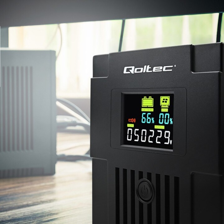 Qoltec 53770 Interactive Uninterruptible Power Line | Monolith | 1500VA | 900W | LCD | USB