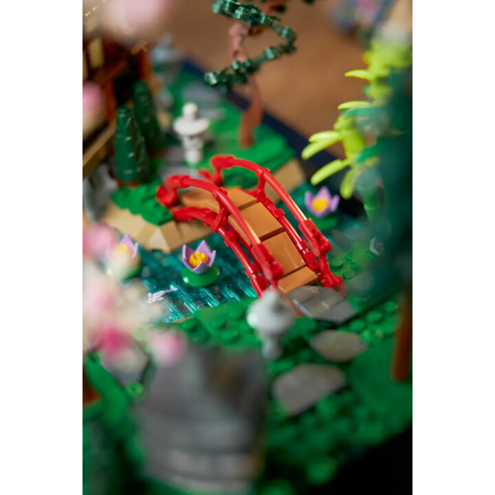 LEGO Icons 10315 Jardín Tranquilo