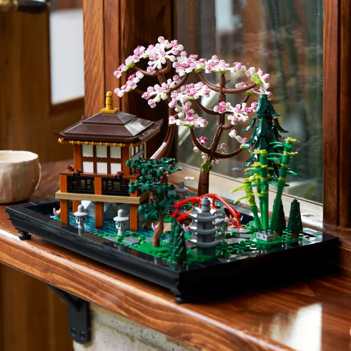 LEGO Icons 10315 Jardín Tranquilo